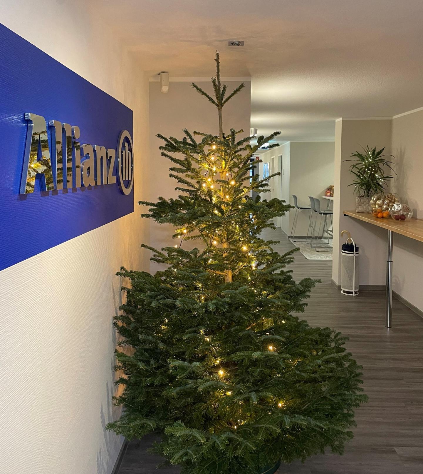 Vorweihnachtliche Stimmung in der Allianz Geschäftsstelle Göttingen